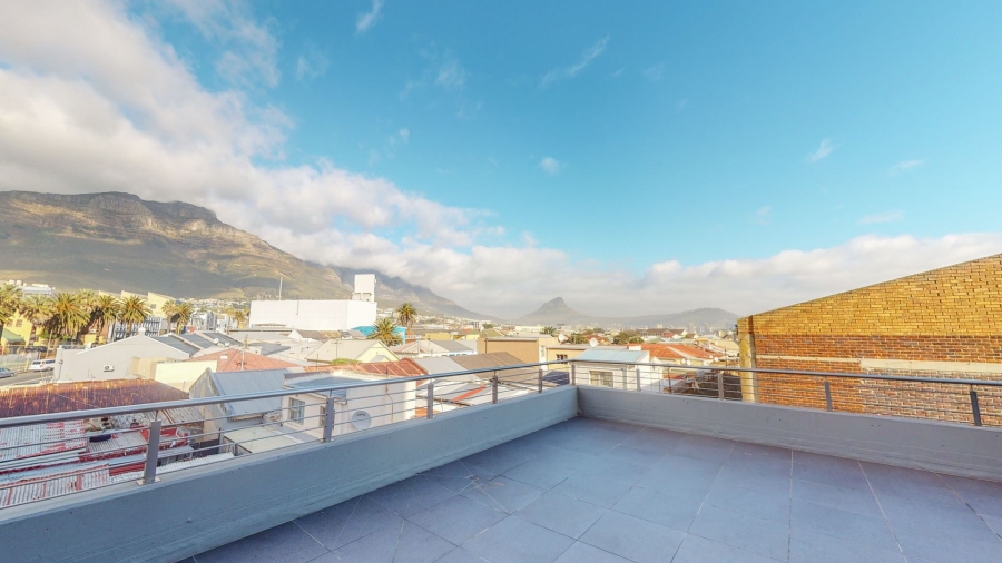 1 Bedroom Property for Sale in Woodstock Western Cape